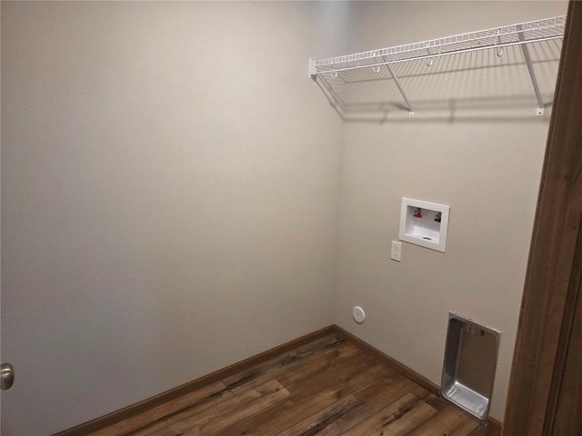 1824 Holly Meadow Avenue SW, Cedar Rapids, IA 52404