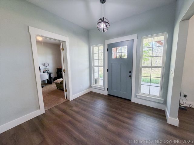 17773 W Stone Chapel Road, Tahlequah, OK 74464