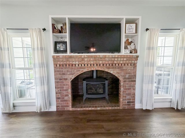 17773 W Stone Chapel Road, Tahlequah, OK 74464