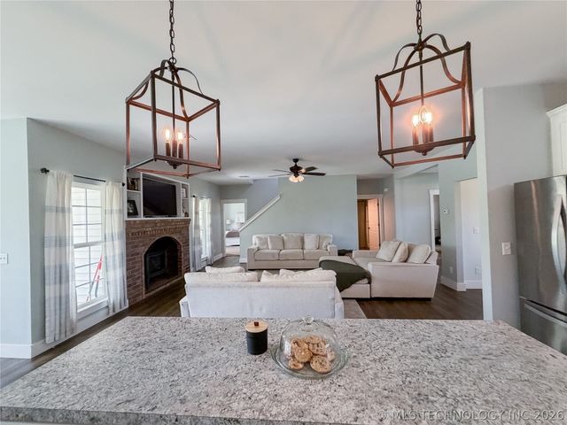 17773 W Stone Chapel Road, Tahlequah, OK 74464