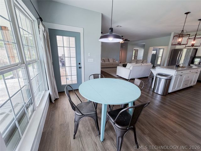 17773 W Stone Chapel Road, Tahlequah, OK 74464