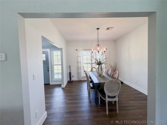 17773 W Stone Chapel Road, Tahlequah, OK 74464