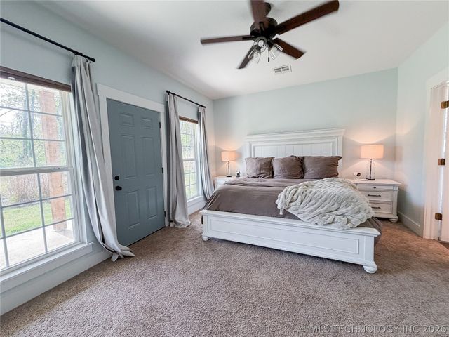 17773 W Stone Chapel Road, Tahlequah, OK 74464