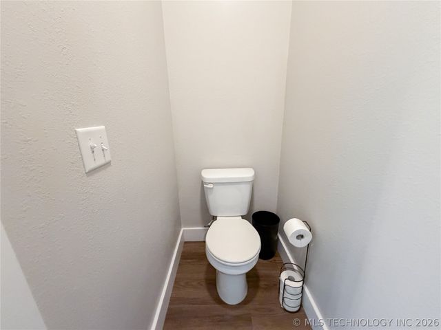 17773 W Stone Chapel Road, Tahlequah, OK 74464