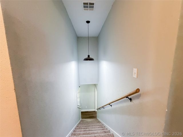 17773 W Stone Chapel Road, Tahlequah, OK 74464
