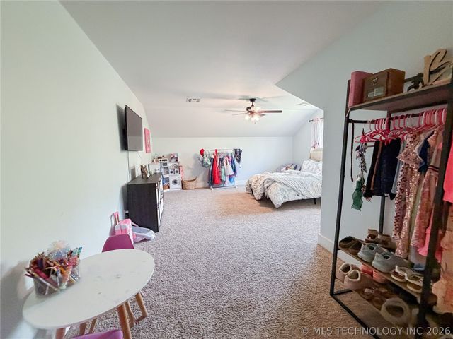 17773 W Stone Chapel Road, Tahlequah, OK 74464