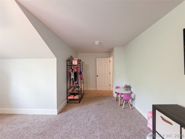 17773 W Stone Chapel Road, Tahlequah, OK 74464
