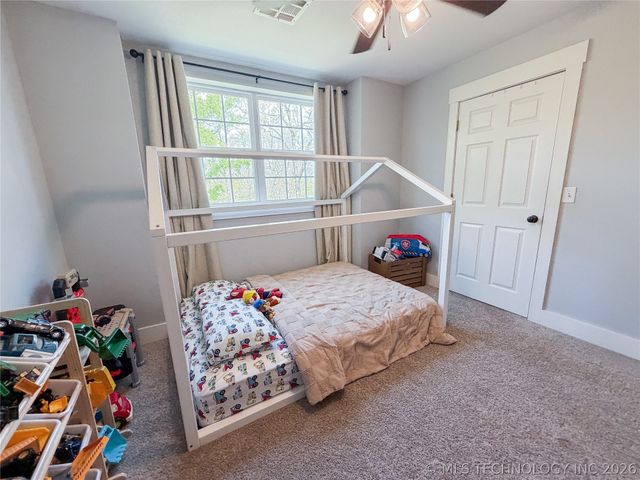17773 W Stone Chapel Road, Tahlequah, OK 74464