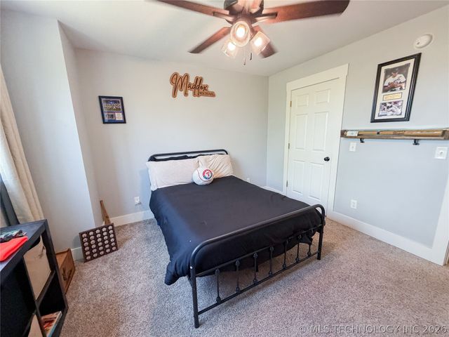 17773 W Stone Chapel Road, Tahlequah, OK 74464