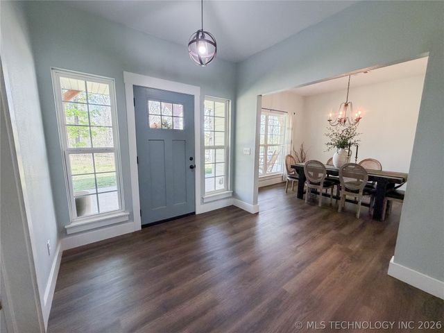 17773 W Stone Chapel Road, Tahlequah, OK 74464