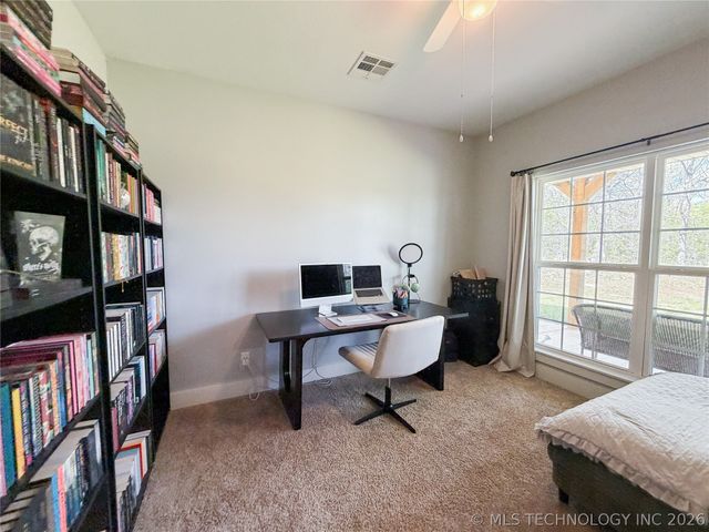 17773 W Stone Chapel Road, Tahlequah, OK 74464