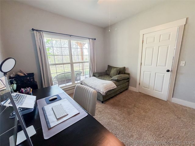 17773 W Stone Chapel Road, Tahlequah, OK 74464
