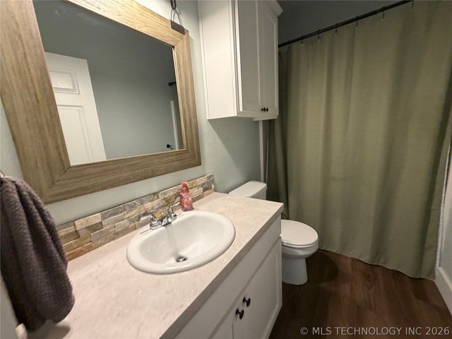 17773 W Stone Chapel Road, Tahlequah, OK 74464