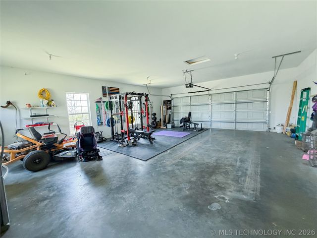 17773 W Stone Chapel Road, Tahlequah, OK 74464