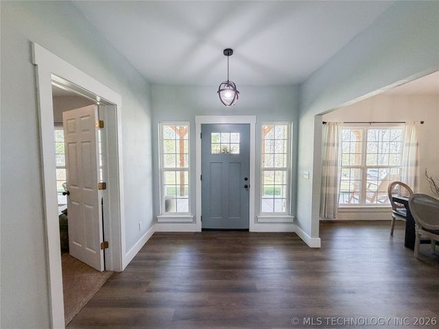 17773 W Stone Chapel Road, Tahlequah, OK 74464