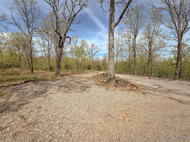 17773 W Stone Chapel Road, Tahlequah, OK 74464