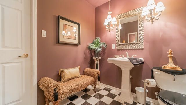 836 Royal Dublin Lane, Dyer, IN 46311