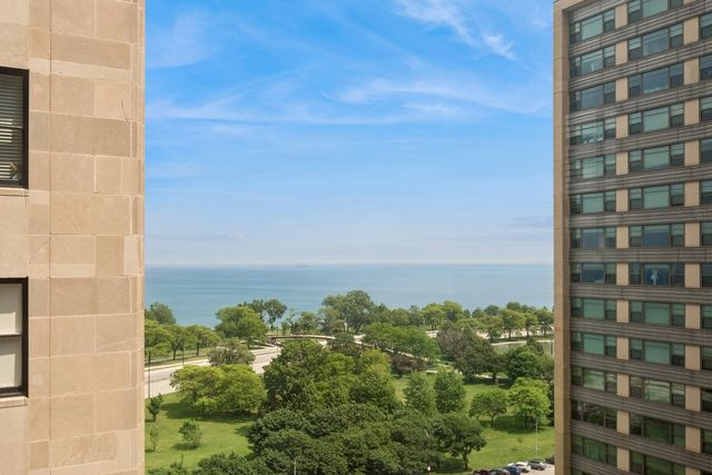 1640 E 50th Street 13B, Chicago, IL 60615