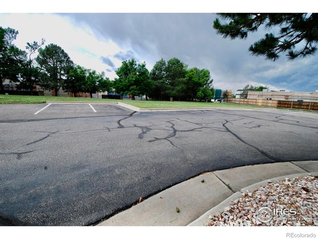 2225 S Iola Street, Aurora, CO 80014