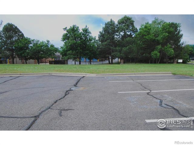 2225 S Iola Street, Aurora, CO 80014