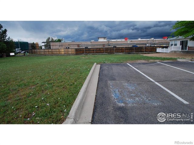 2225 S Iola Street, Aurora, CO 80014