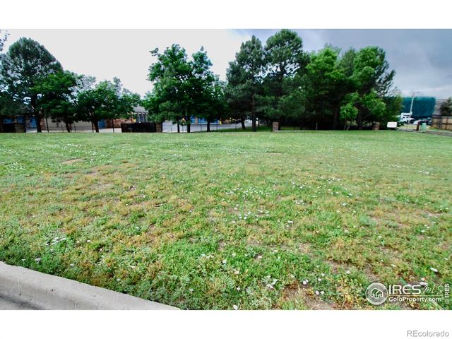 2225 S Iola Street, Aurora, CO 80014