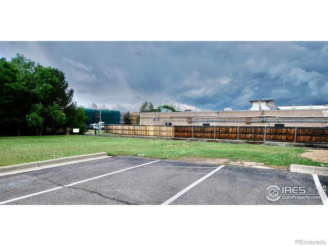 2225 S Iola Street, Aurora, CO 80014