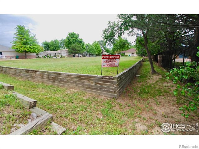 2225 S Iola Street, Aurora, CO 80014