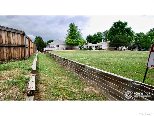 2225 S Iola Street, Aurora, CO 80014