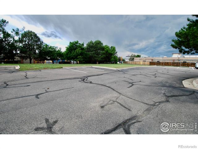 2225 S Iola Street, Aurora, CO 80014