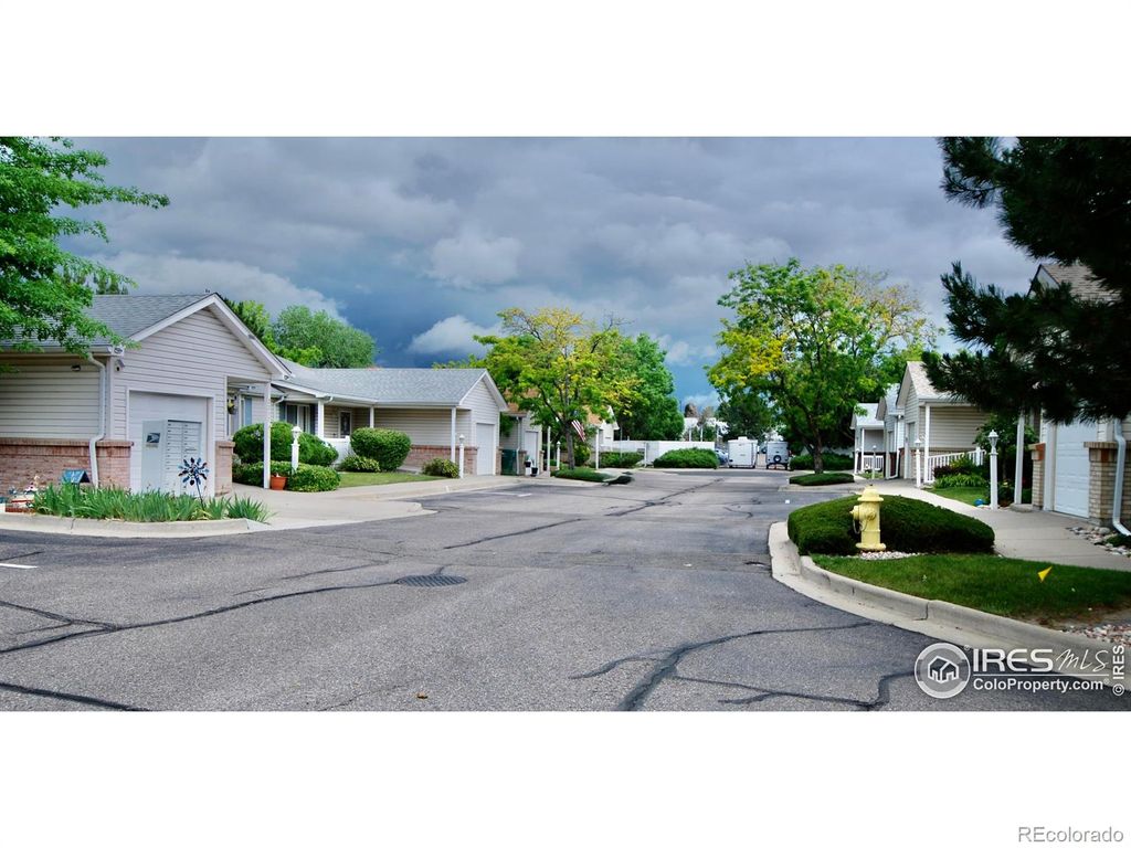 2225 S Iola Street, Aurora, CO 80014