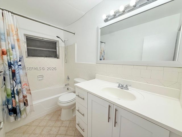 1100 Atlantic Shores Blvd 309, Hallandale Beach, FL 33009