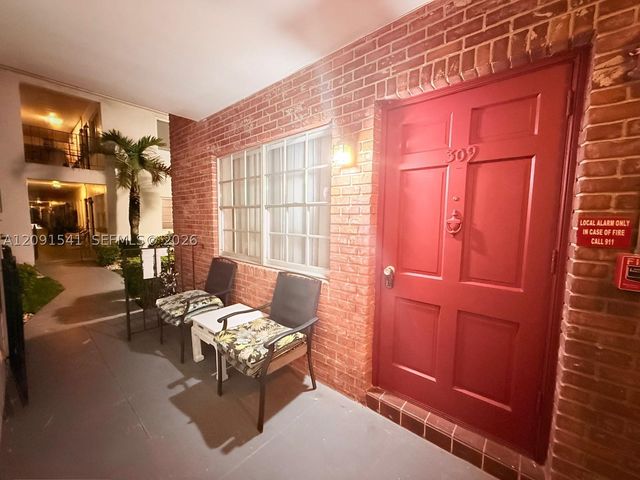 1100 Atlantic Shores Blvd 309, Hallandale Beach, FL 33009