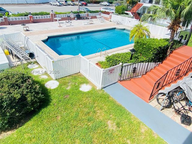 1100 Atlantic Shores Blvd 309, Hallandale Beach, FL 33009