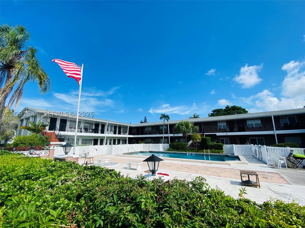 1100 Atlantic Shores Blvd 309, Hallandale Beach, FL 33009