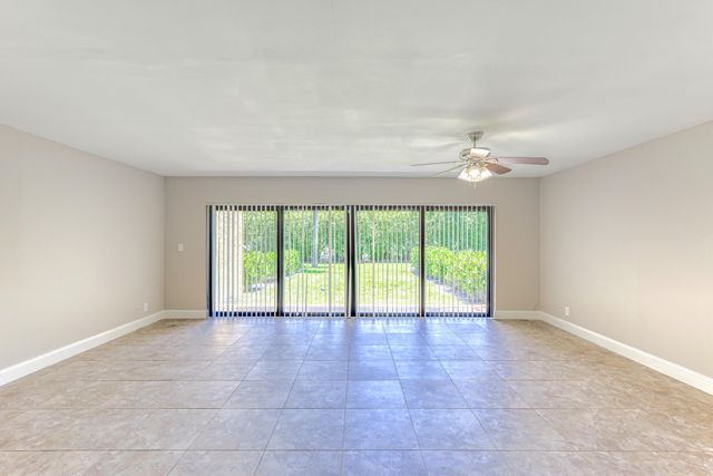 660 Coventry Street 6, Boca Raton, FL 33487