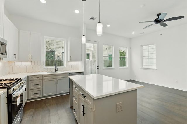 9902 Clark Road I, Houston, TX 77076