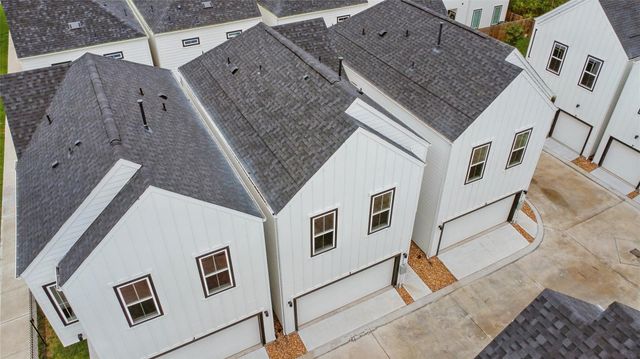 9902 Clark Road I, Houston, TX 77076