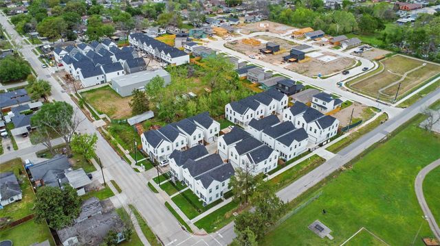 9902 Clark Road I, Houston, TX 77076