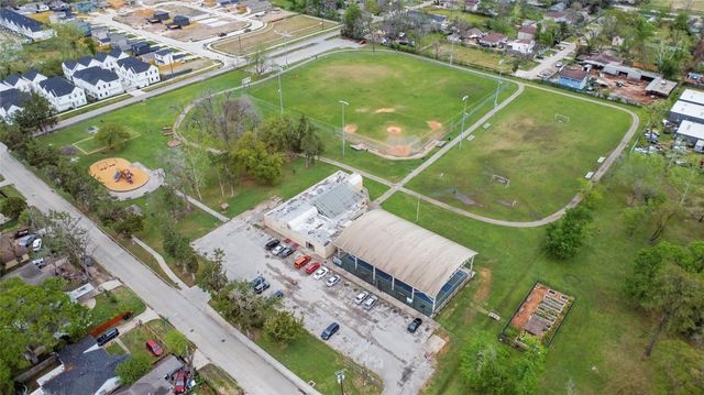 9902 Clark Road I, Houston, TX 77076