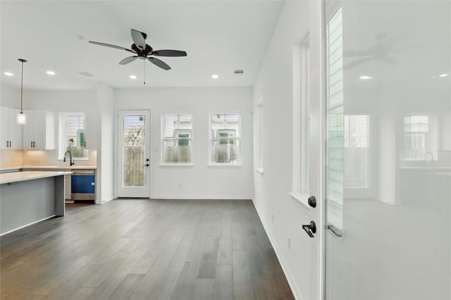9902 Clark Road I, Houston, TX 77076