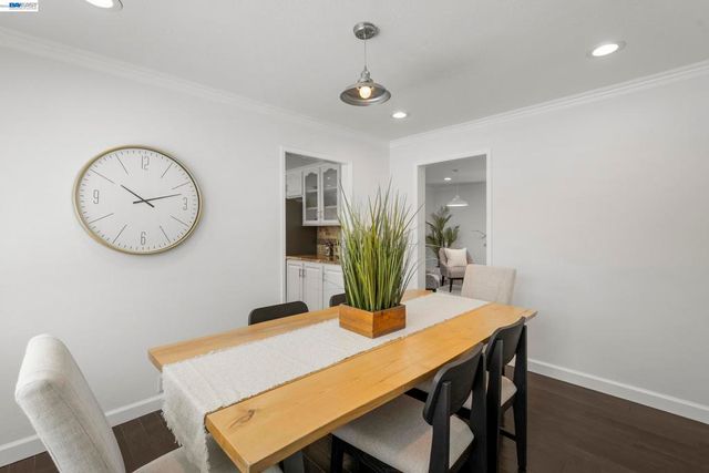 1144 Harvest Rd, Pleasanton, CA 94566