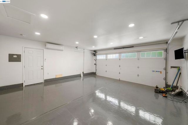 1144 Harvest Rd, Pleasanton, CA 94566