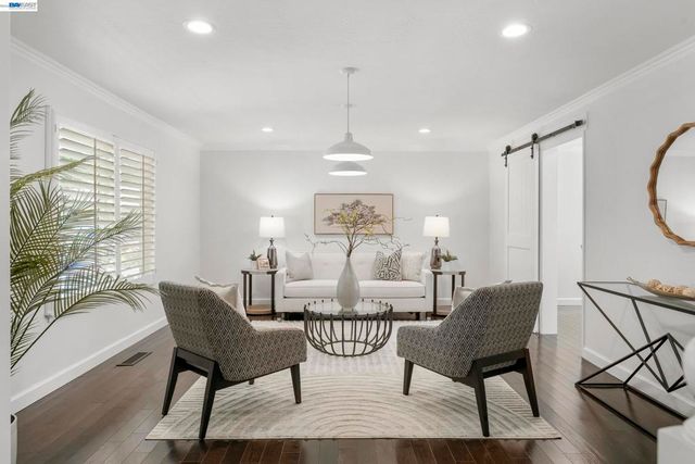 1144 Harvest Rd, Pleasanton, CA 94566