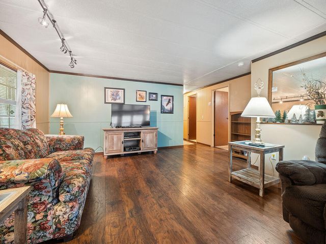 18010 Ponderosa Lane, Klamath Falls, OR 97601