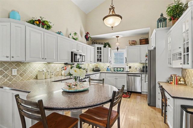 7928 Spring Haven, Kalamazoo, MI 49009