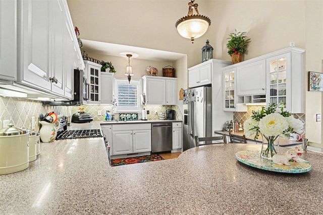 7928 Spring Haven, Kalamazoo, MI 49009