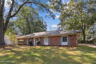 5359 Reddoch Drive, Jackson, MS 39211