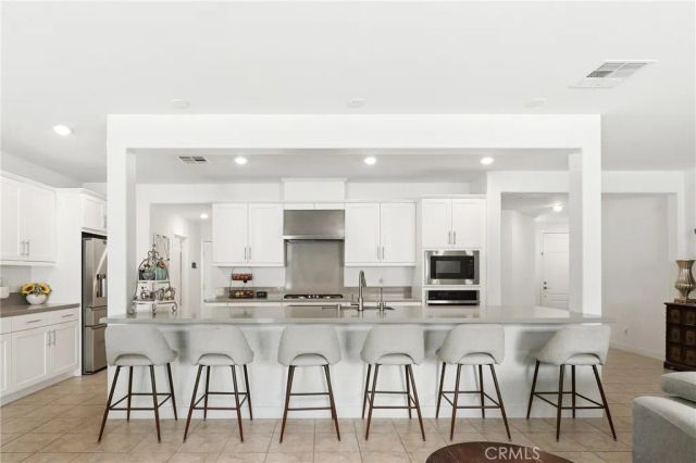 1905 Pienza, Corona, CA 92882