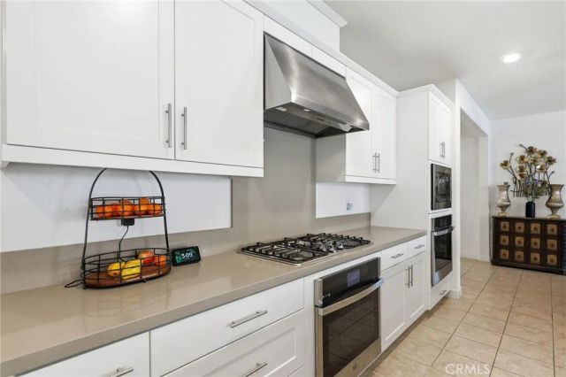 1905 Pienza, Corona, CA 92882